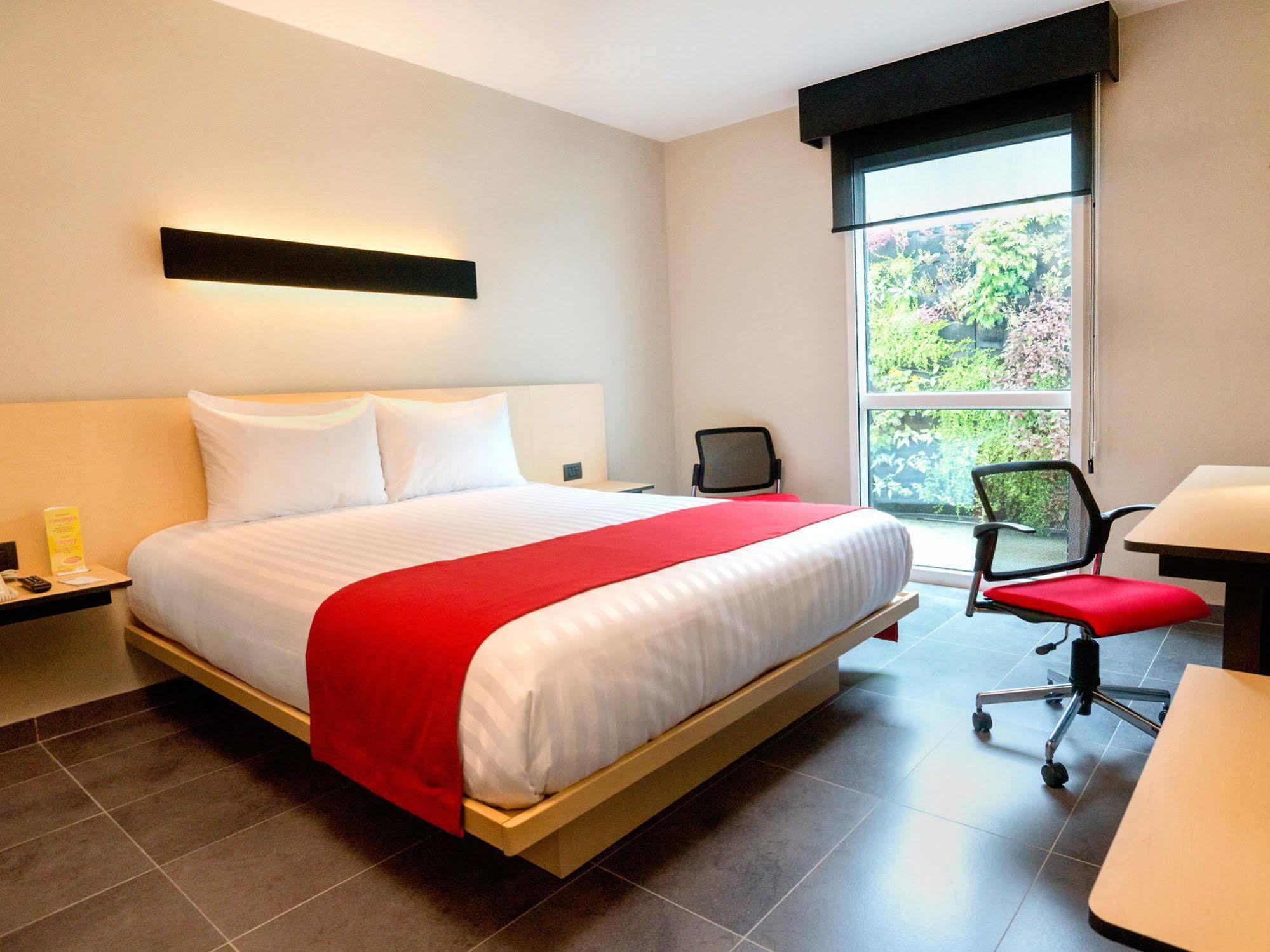 Express By Marriott Aeropuerto 4*