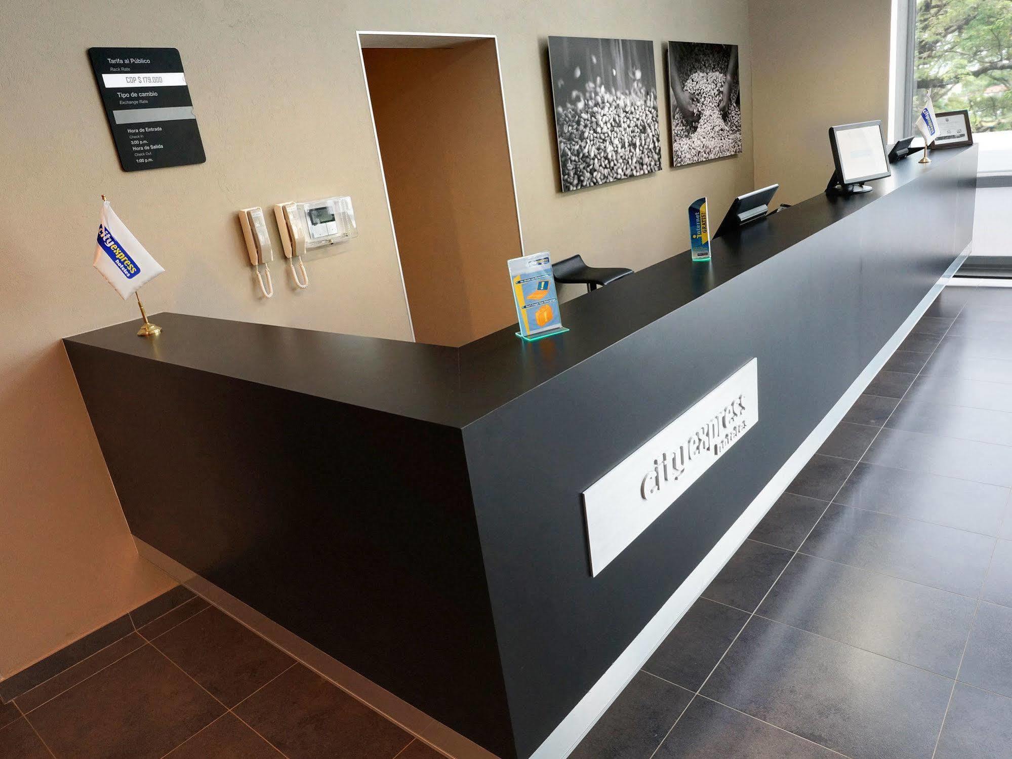 Express By Marriott Aeropuerto 4* Bogota