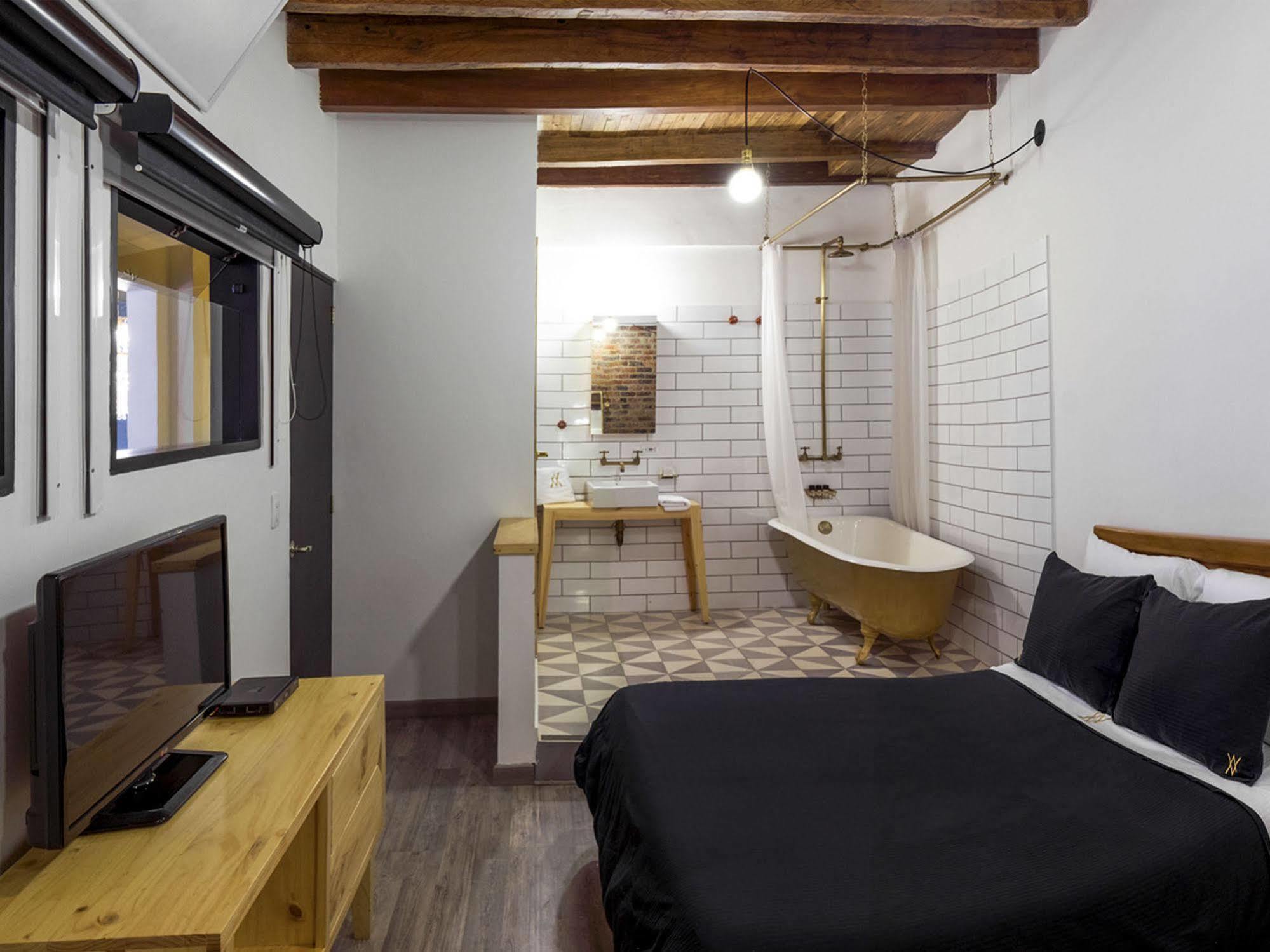 Avenida Jimenez Hotel 4*