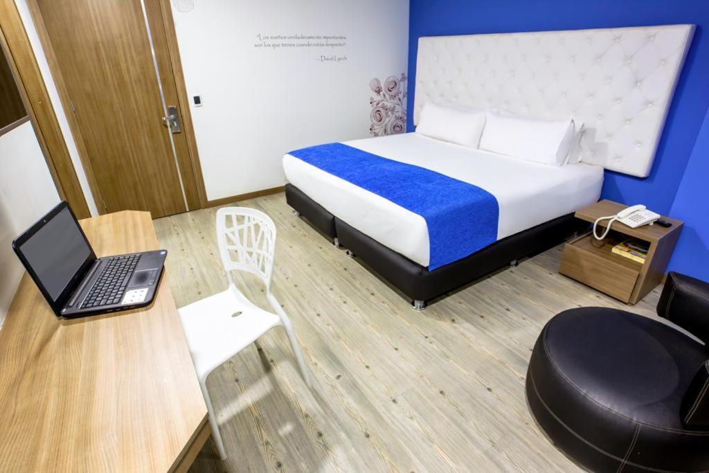 Hotel Aw Plaza Miranda 3*