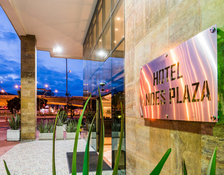 Andes Plaza