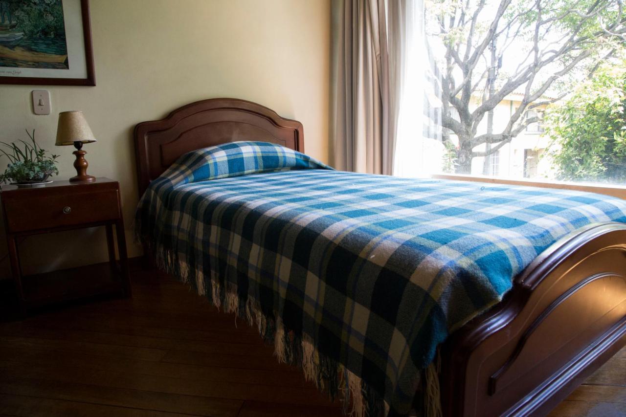 Hostal Real *