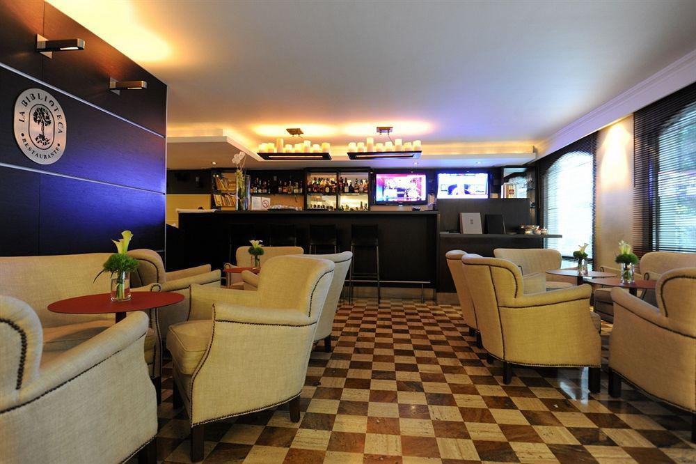 Four Seasons Hotel 5*