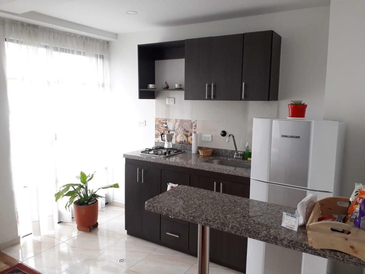 Kalos Meraki Apartasuites 3*