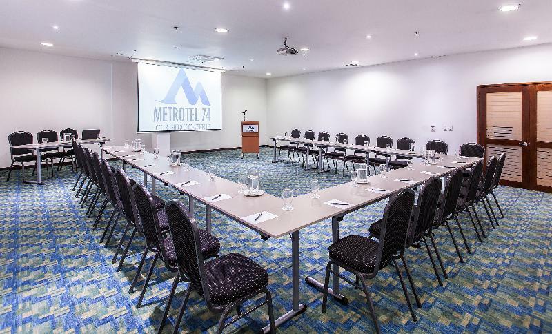 Radisson Metrotel 4* Bogotá