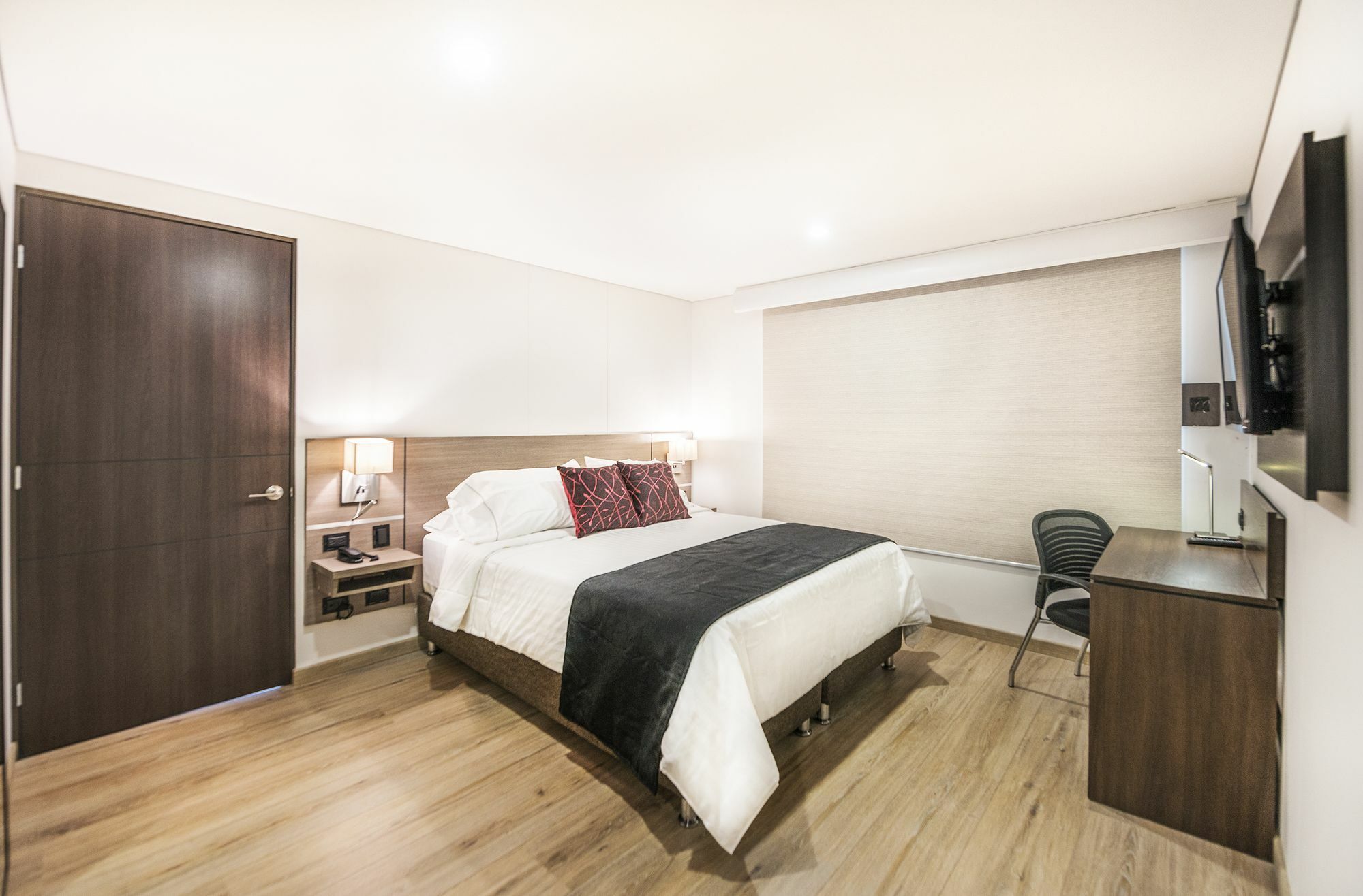 Grand Plaza Corferias Hotel 4*