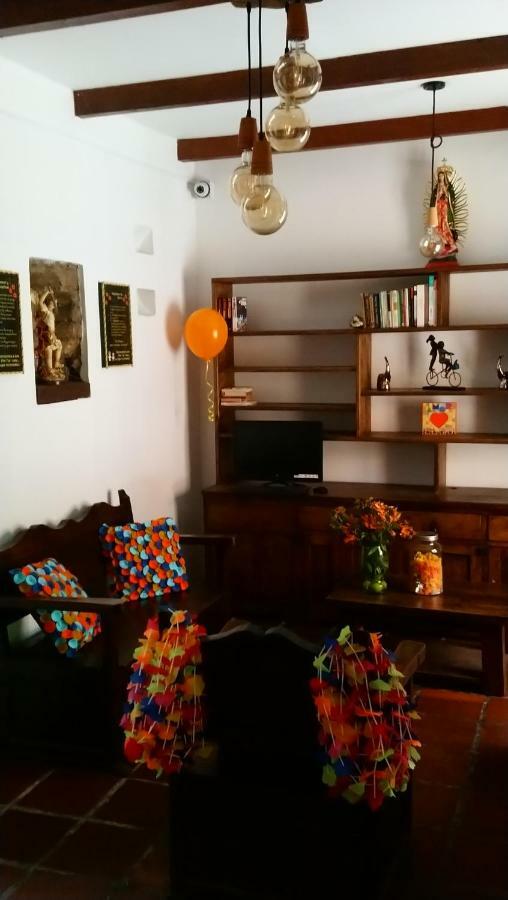 Los Pingo's Hostal *