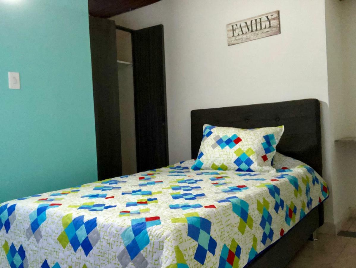Hostal Aloha *
