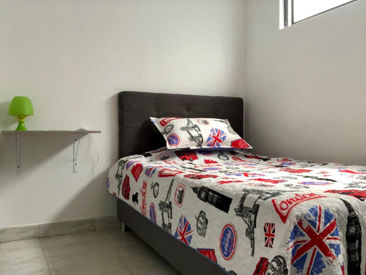 Aloha Hostal *