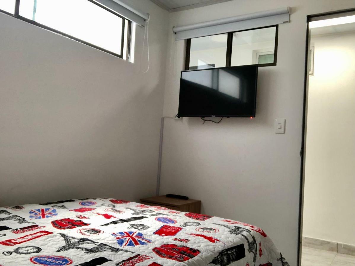 Hostal Aloha *