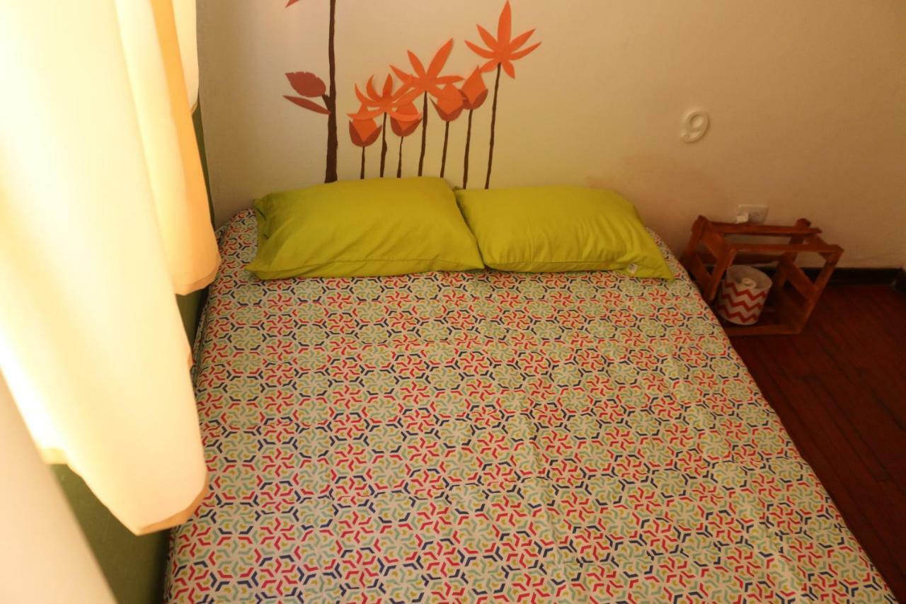La Casa Amarilla D.c