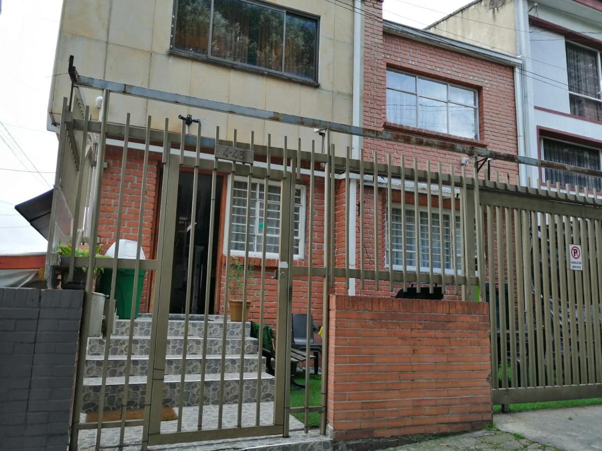 Hostal Casa Maka Maka *
