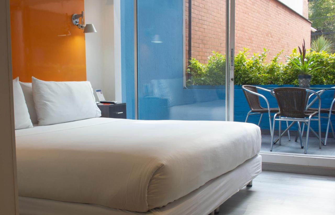 Hotel 104 Art 4*