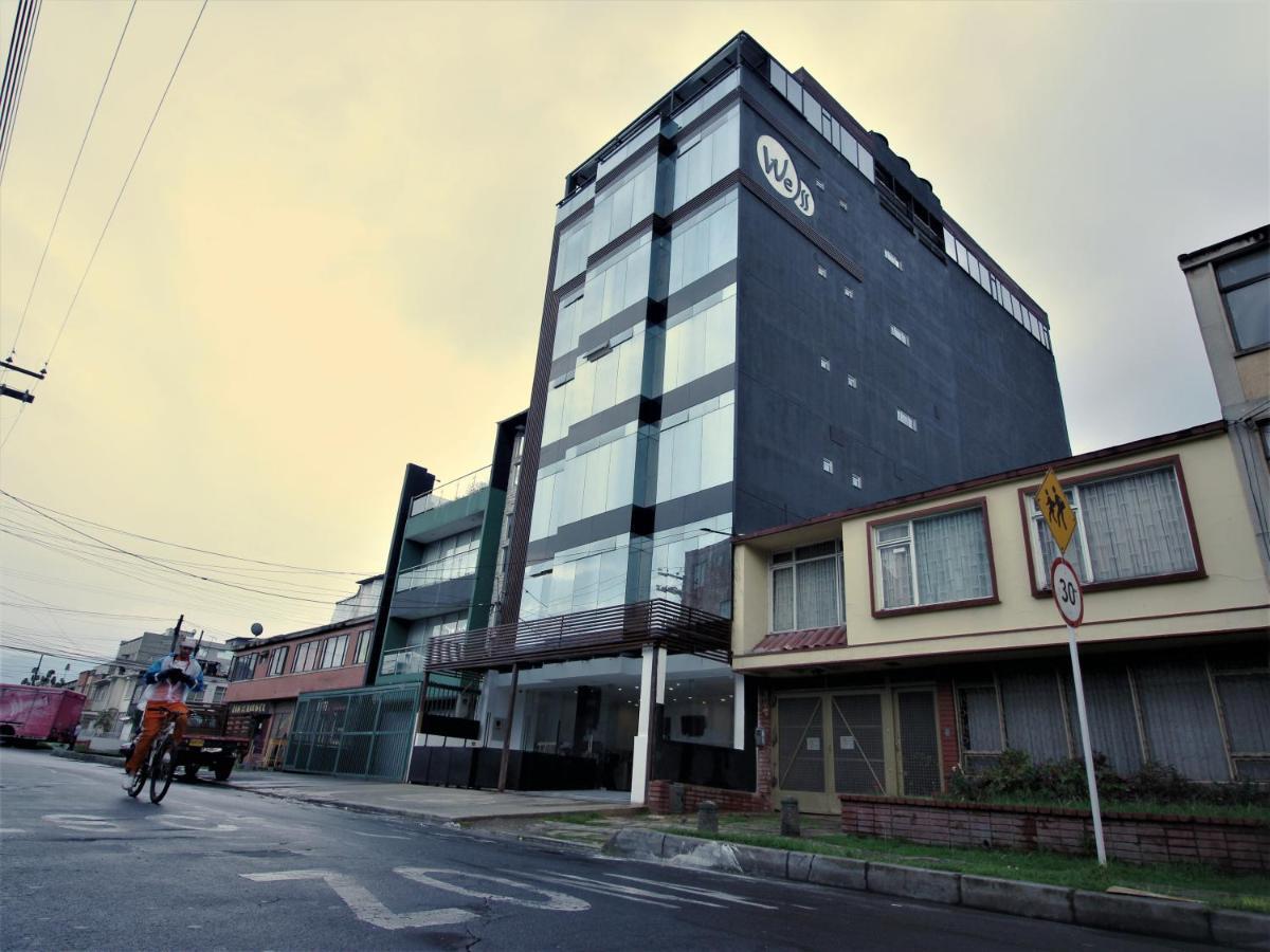 Wess Bogotá