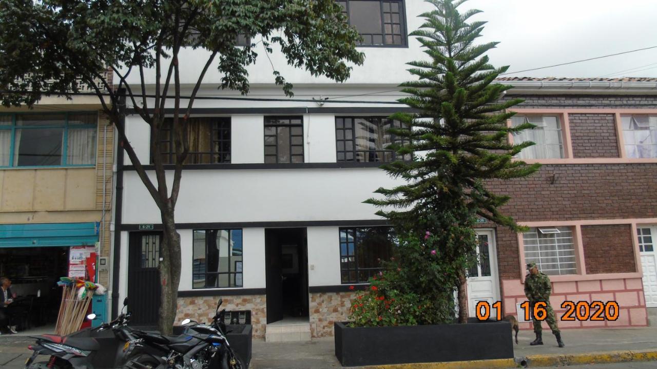 Pensión Familia Lombana