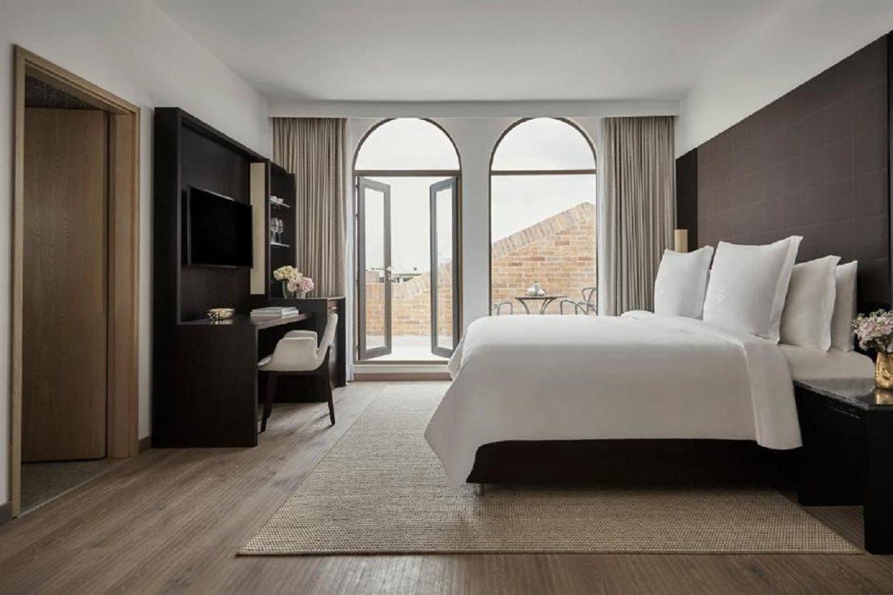 Four Seasons 5*
