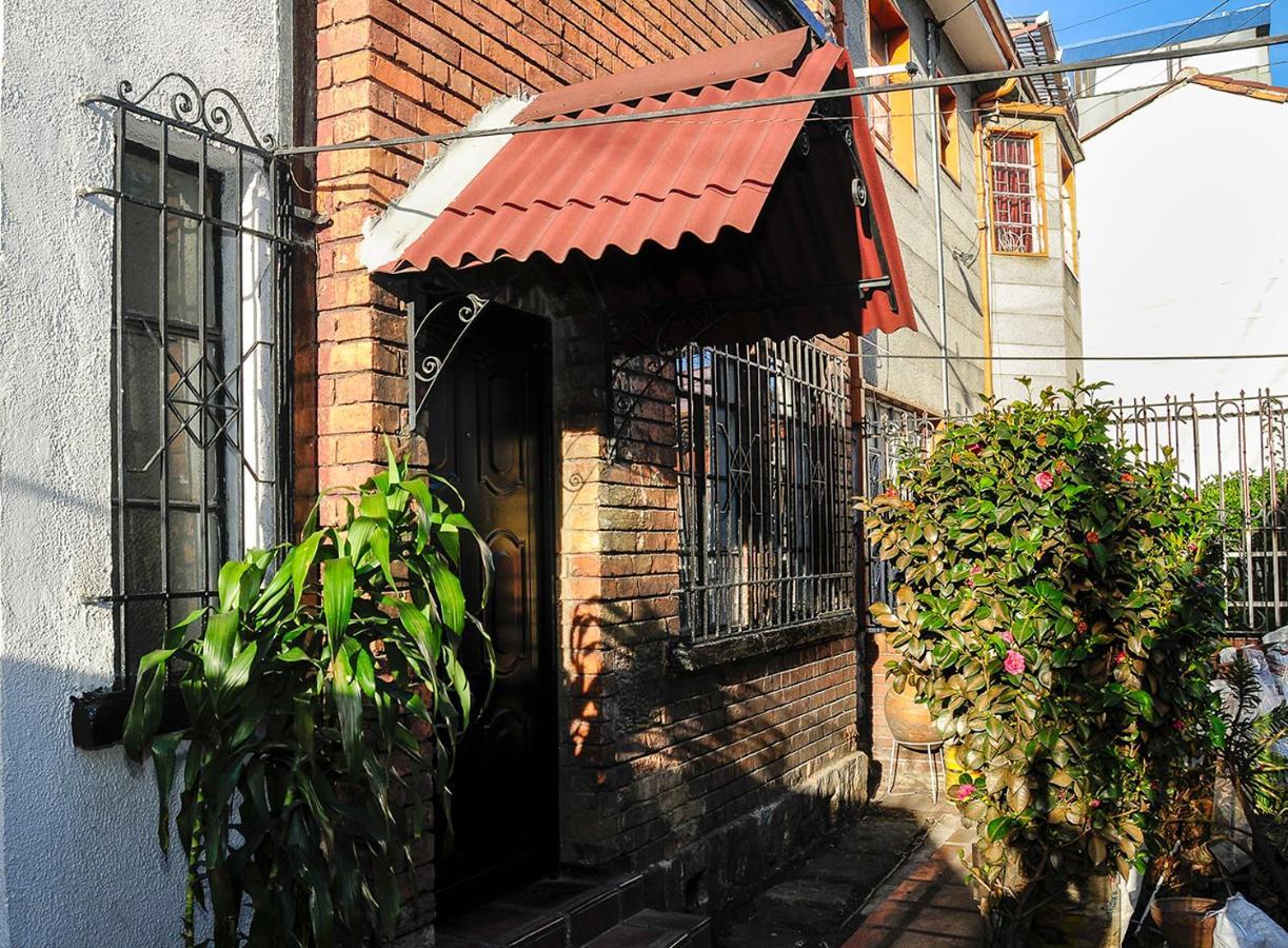 Agora Palermo Hostal