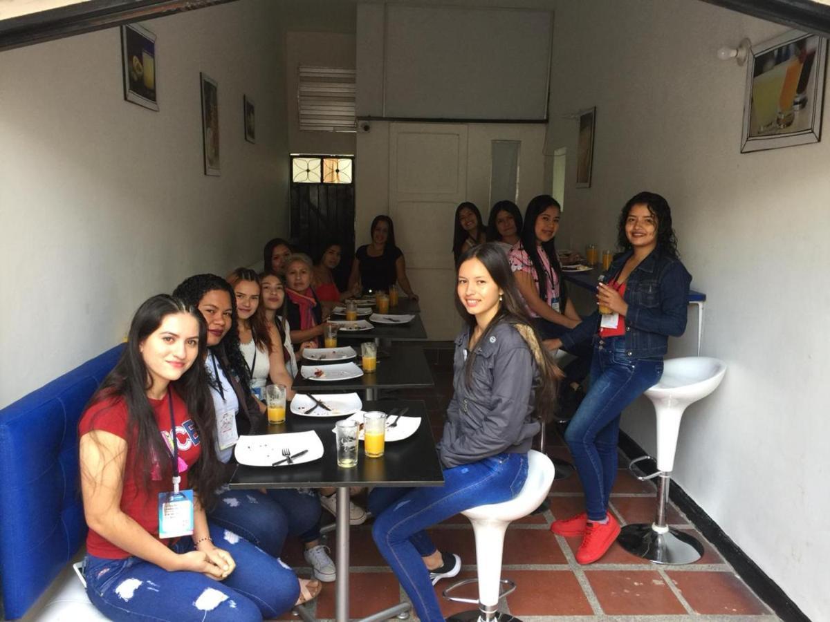Agora Palermo Hostal
