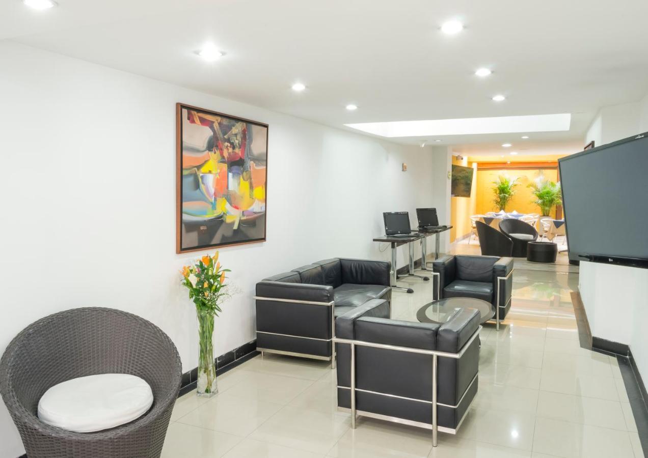 Hotel Regency La Feria 4*