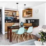 Acogedor Y Amplio Apartamento Perfecta Ubicacion!