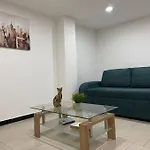 Encantador Apartamento Cerca Al Aeropuerto