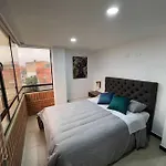Encantador Apartamento Cerca Al Aeropuerto