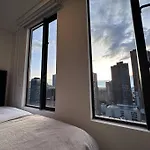 Apartamento Moderno En El Centro Con Vista A La Ciudad