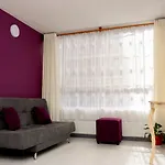 Encantador Apartamento De 2 Habitaciones, Cerca Centro Bogota,