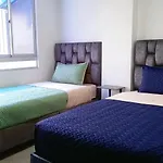 Aparta Hotel Los Nogales