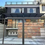 Hotel Oasis Home