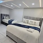 Hotel West Inn