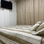 Apartamento Central En Zona Comercial