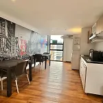 Cm Living Tokyo Style And Comfort