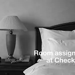 Hotel Chico Imperial Aparta Suites