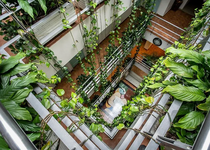 Hotel Picasso Inn