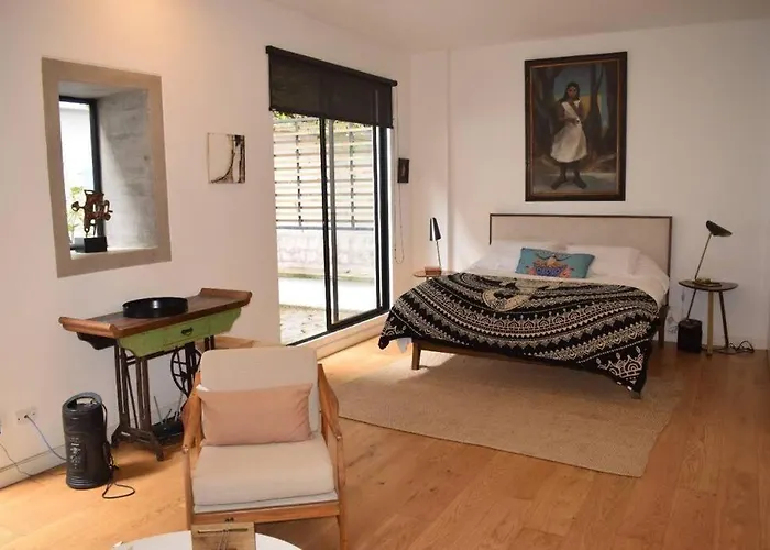 Hermoso apartaestudio con terraza, cocina y baño