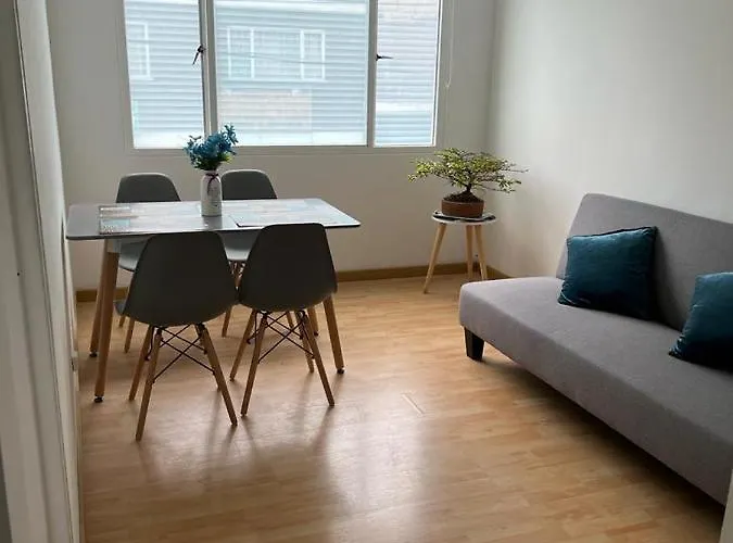 Aparta-Estudio Ciudad Jardin Norte 202
