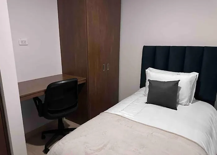 Apartamento Moderno En El Centro Con Vista A La Ciudad