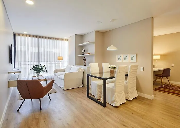Modern 702 In El Virrey With Balcony & Amenities