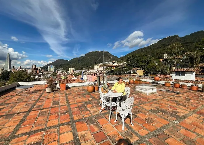 Premium La Candelaria 2Br Chimney Cityview