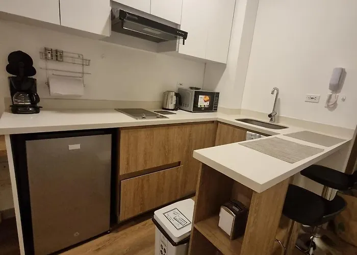 Confortable Apartasuite Cerca Al Parque Alcala