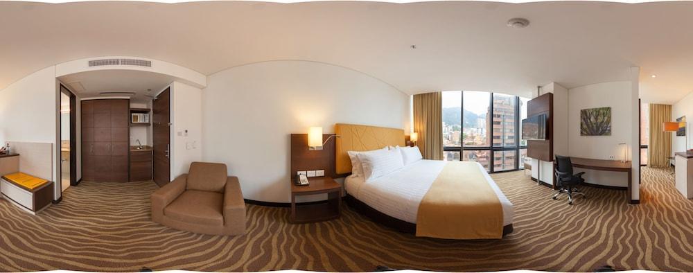 Holiday Inn Express&Suites Bogota Zona Financiera, an IHG Hotel