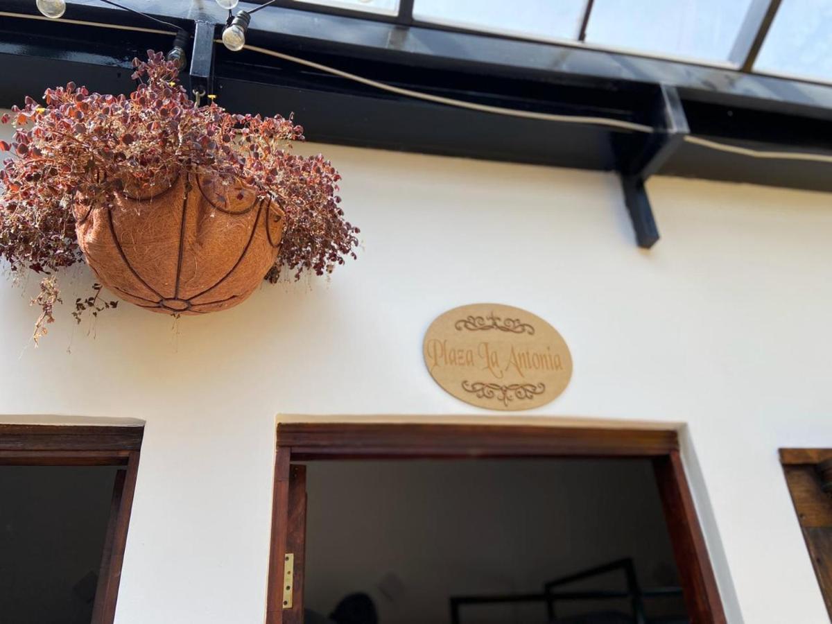 La Casa De Las Plazas Pensión *