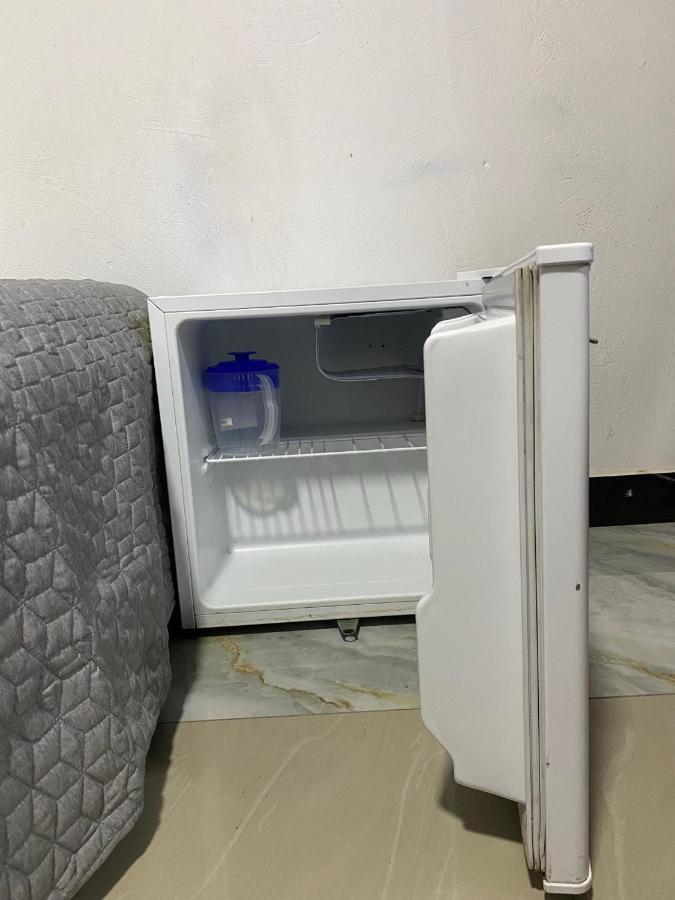 Apartamento Apartaestudio pequeño privado cerca al aeropuerto