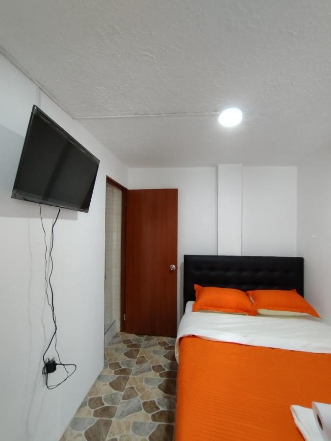 Hotel Airport *
