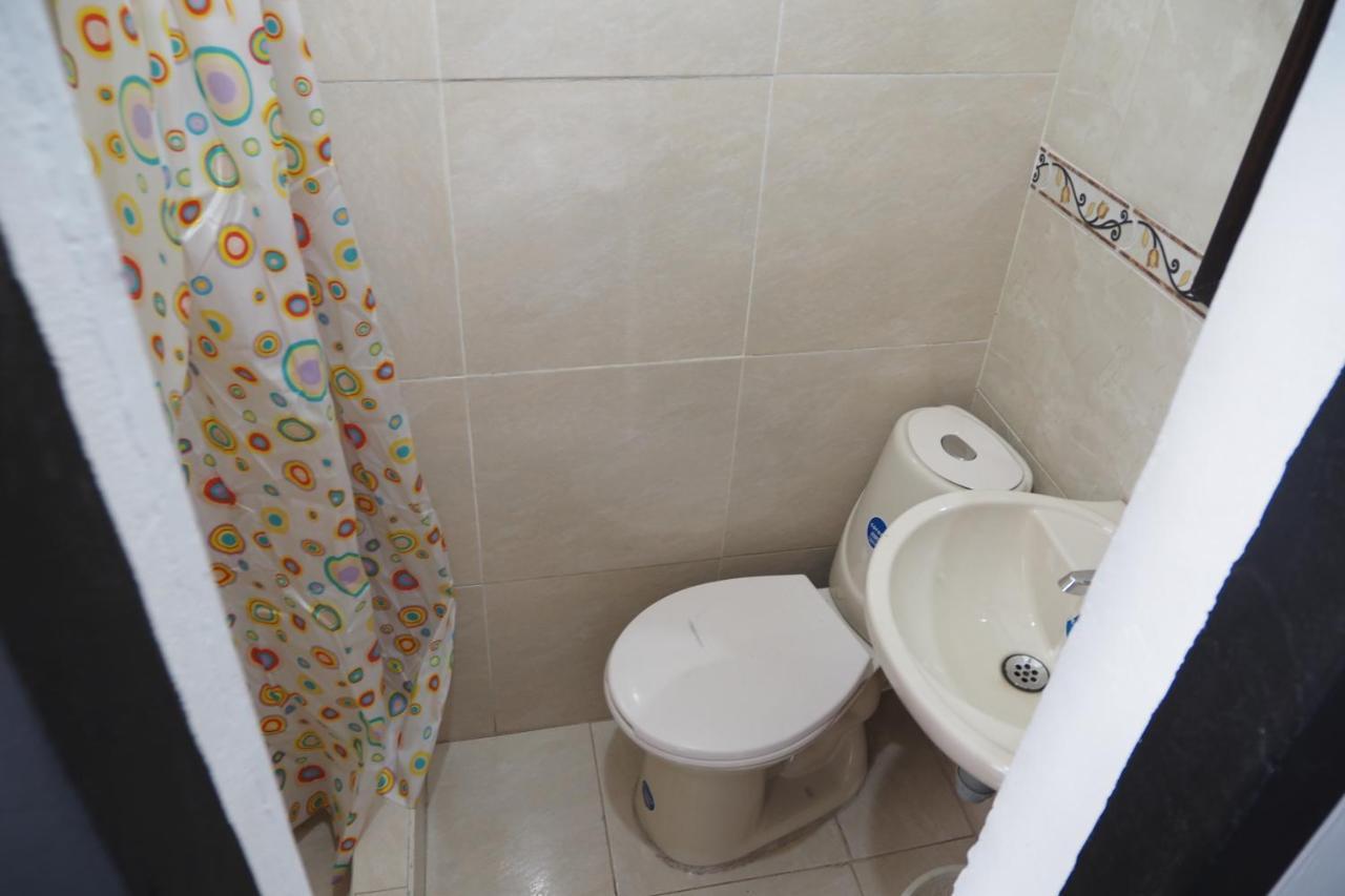 Hostal Zona G *