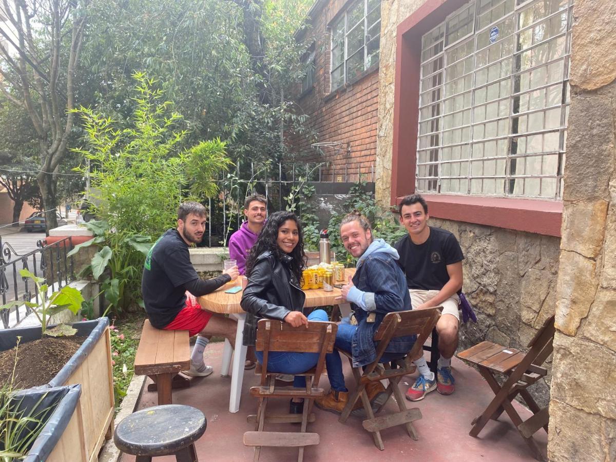Hostal Zona G *