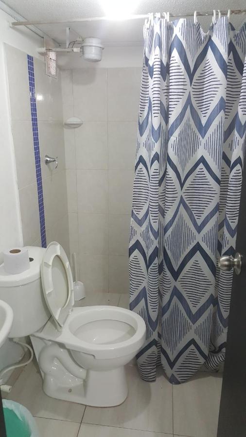 Apartamento Cerca A Embajada Americana Corferias Centro Club Militar 201 *