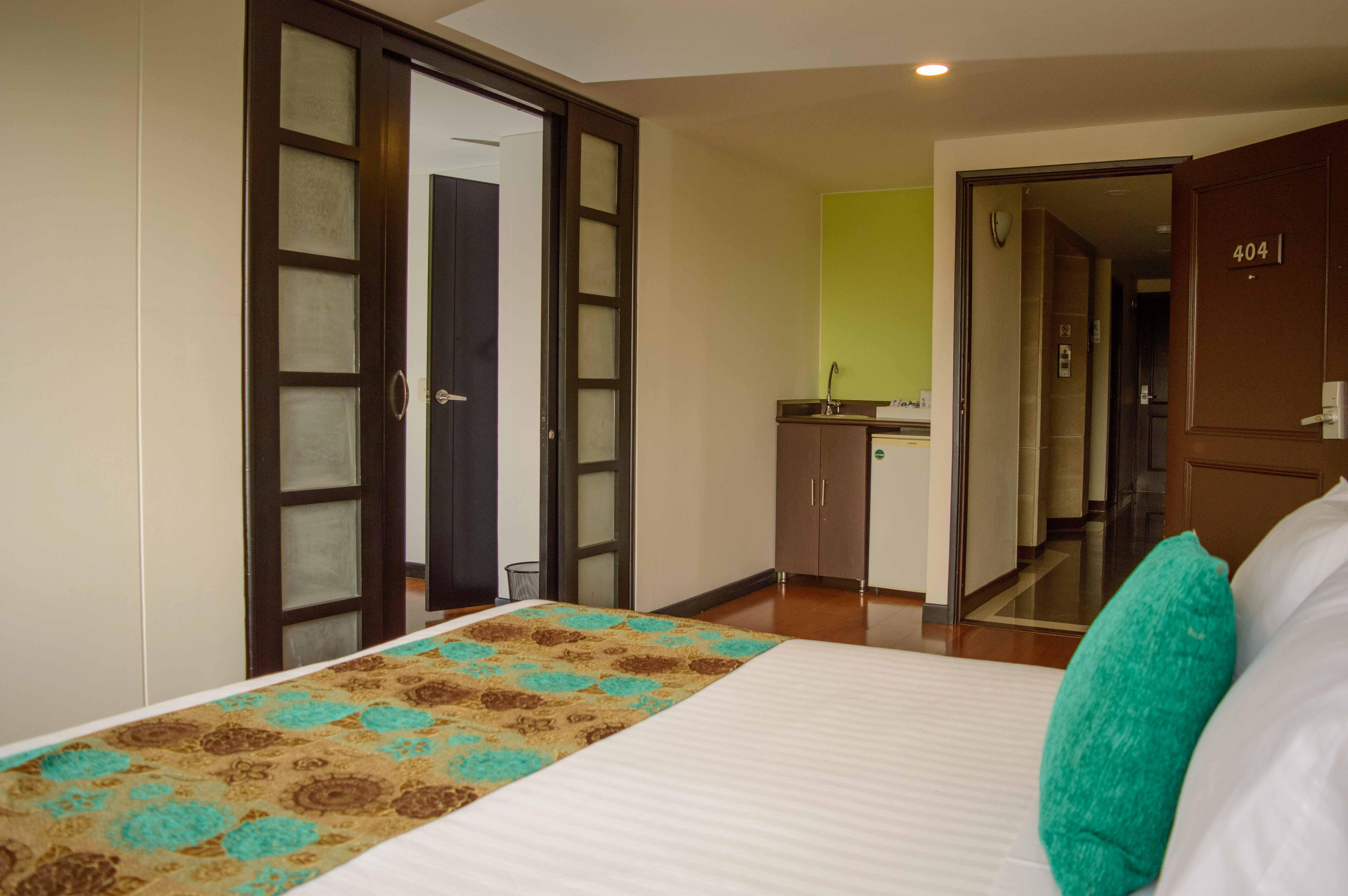 Confort 80 Zona Rosa Hotel 3*