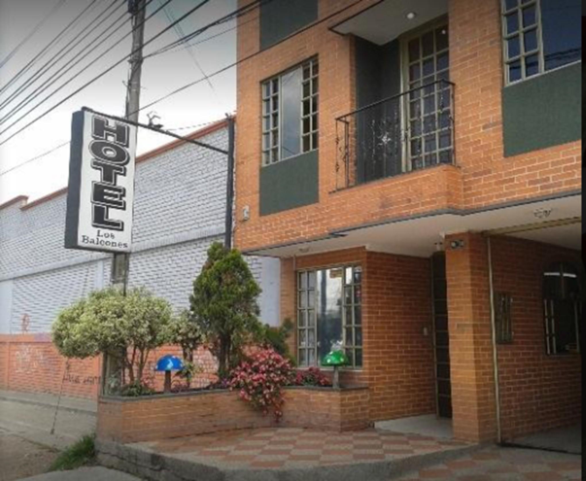 Hotel Balcones 3*